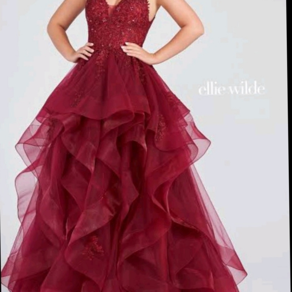 Elle Wilde Prom Dress